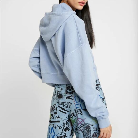 NWT BDG Slouchy Cropped Hoodie Dusty Blue Size Small - Picture 12 of 12